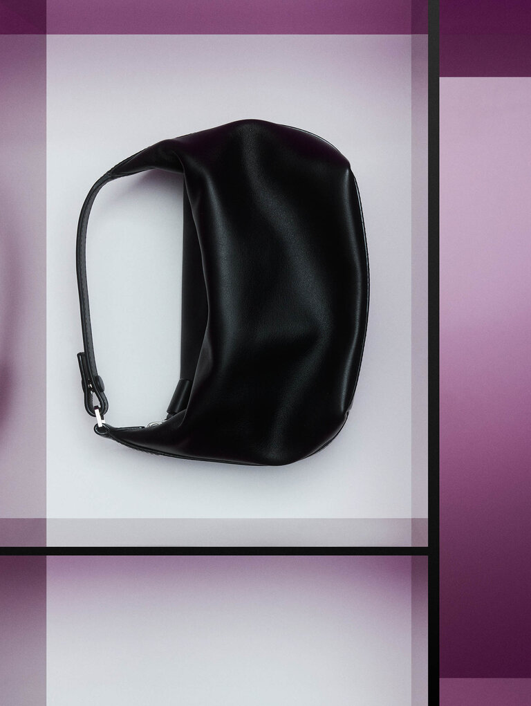 Valextra mochi bag in sublime soft leather black